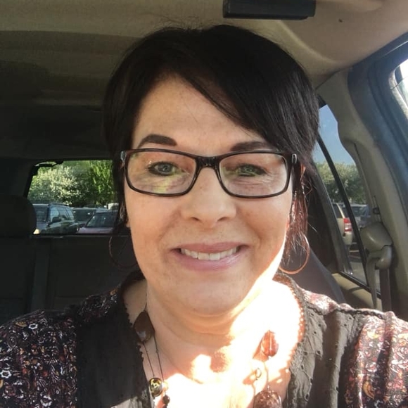 Meet your Posher, Cheryl - Picture 1 of 1